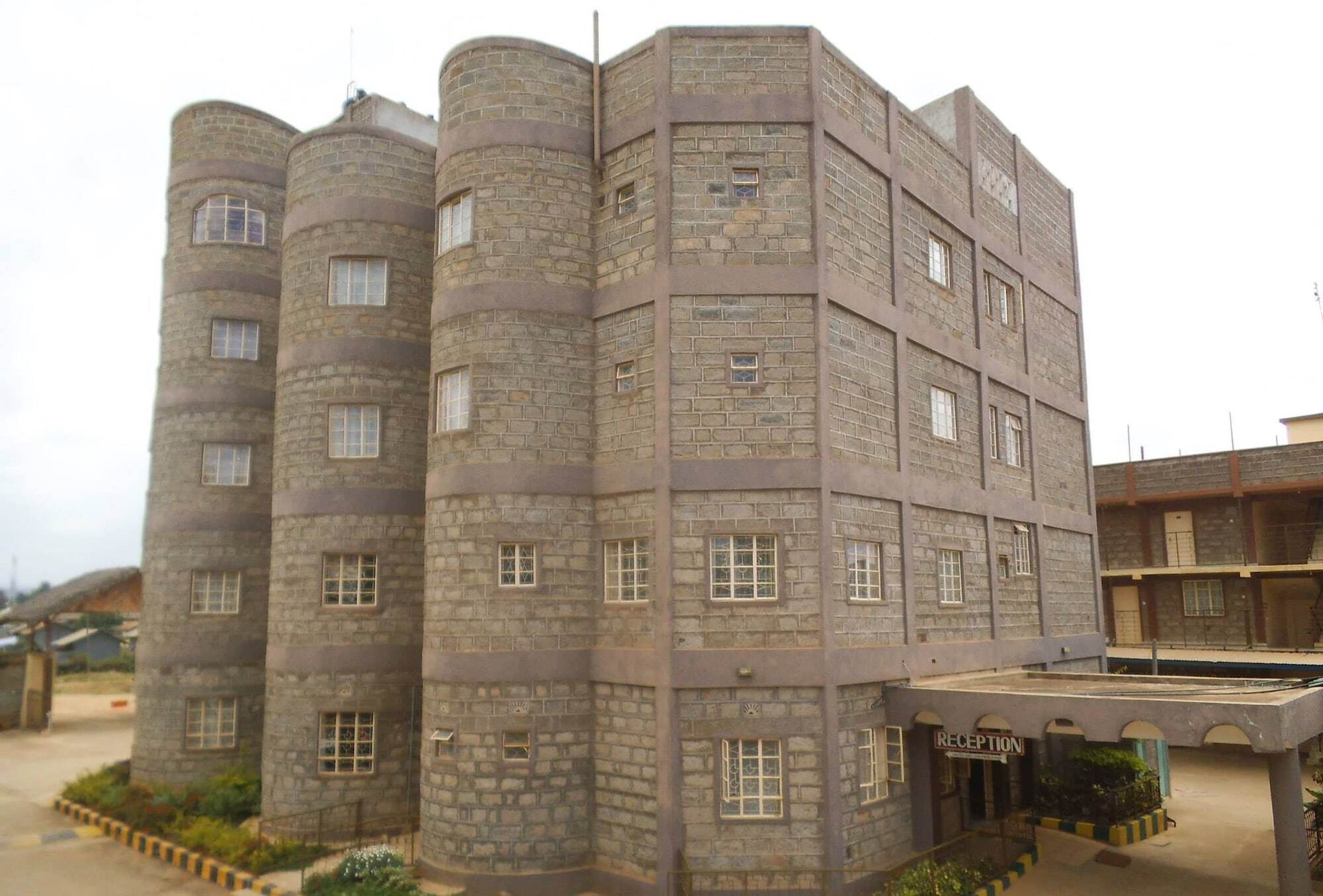 Nanyuki Simba Lodge Eksteriør bilde